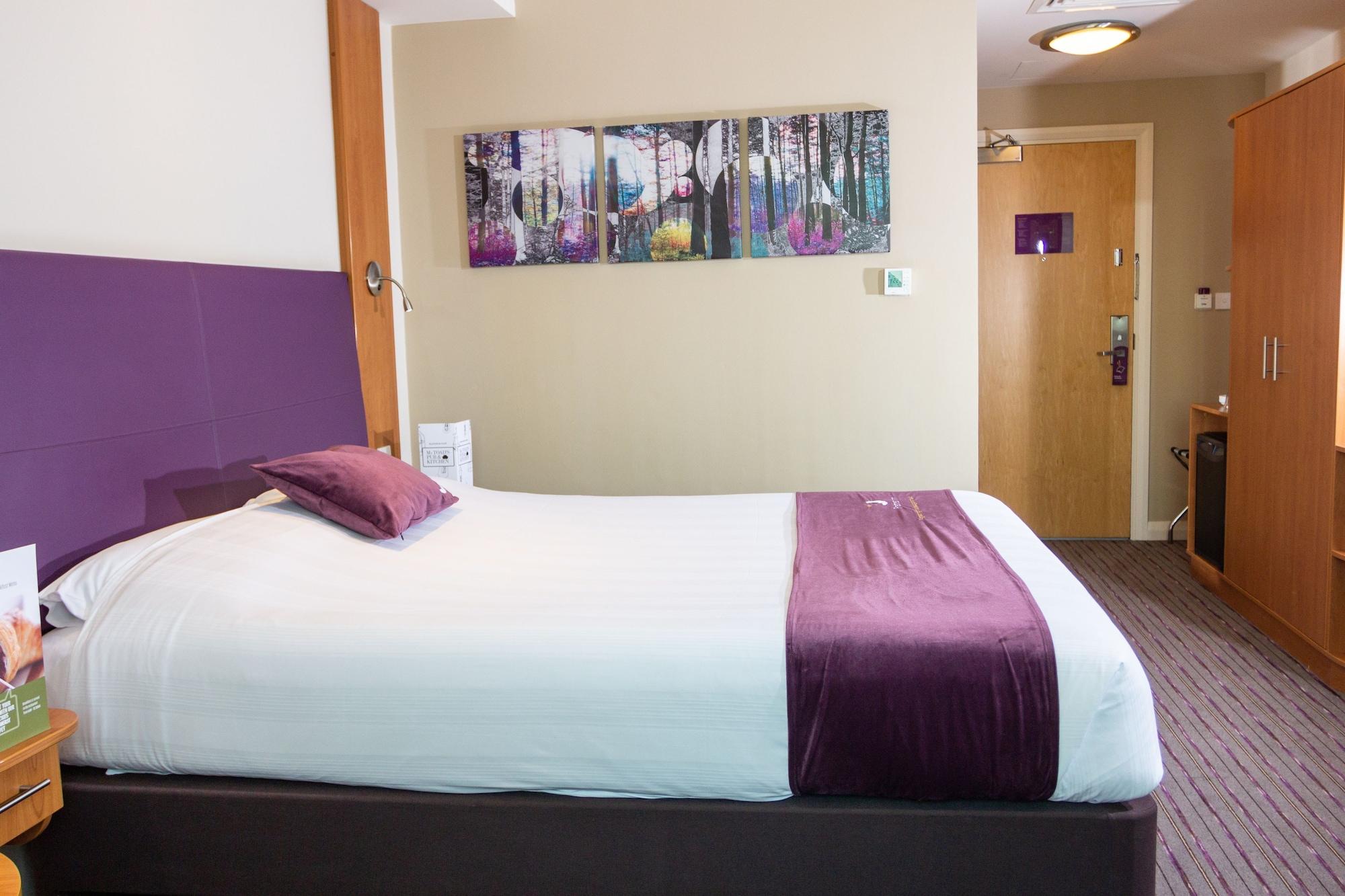 Premier Inn Abu Dhabi Airport Business Park Eksteriør bilde