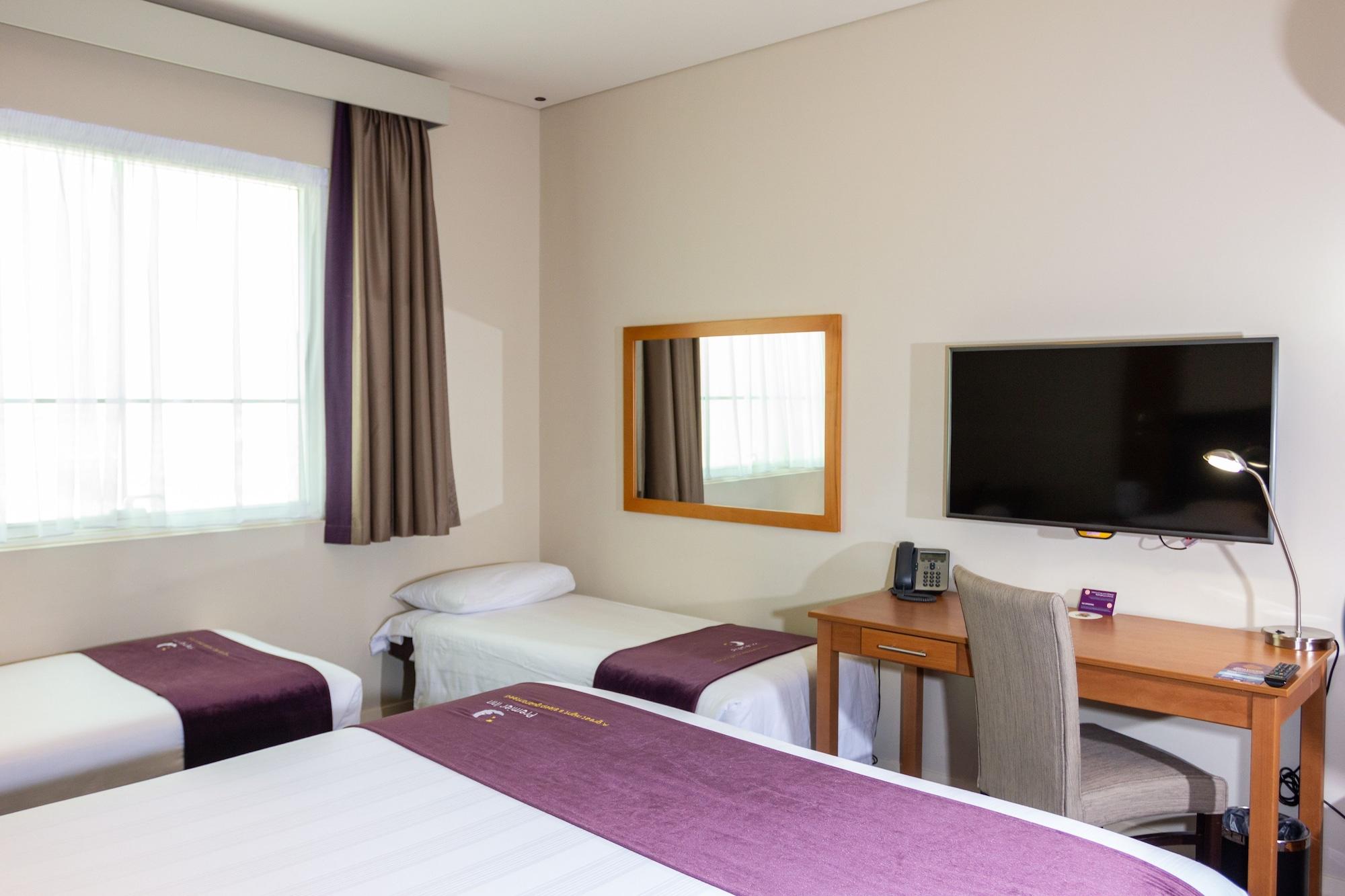 Premier Inn Abu Dhabi Airport Business Park Eksteriør bilde
