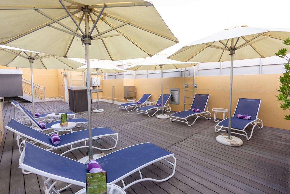 Premier Inn Abu Dhabi Airport Business Park Eksteriør bilde