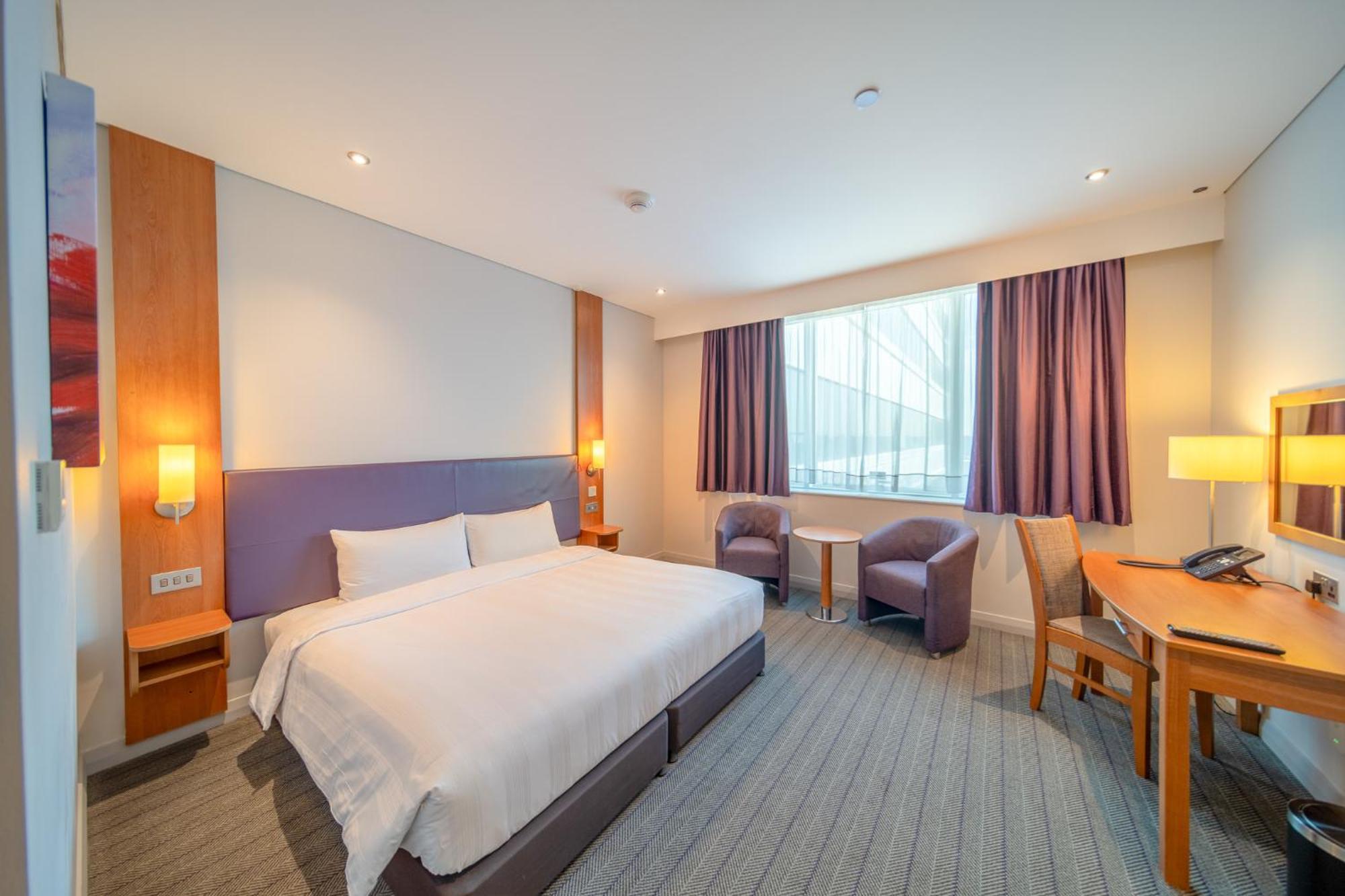 Premier Inn Abu Dhabi Airport Business Park Eksteriør bilde