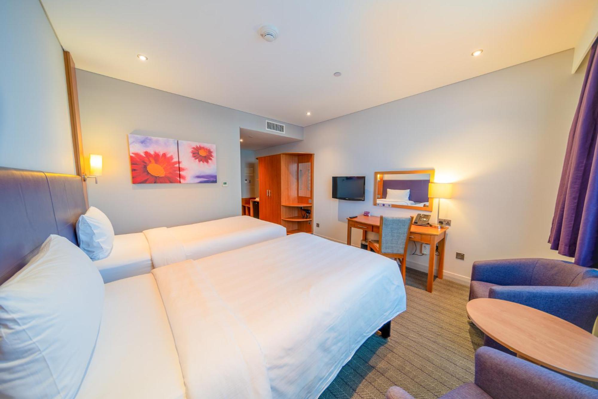 Premier Inn Abu Dhabi Airport Business Park Eksteriør bilde