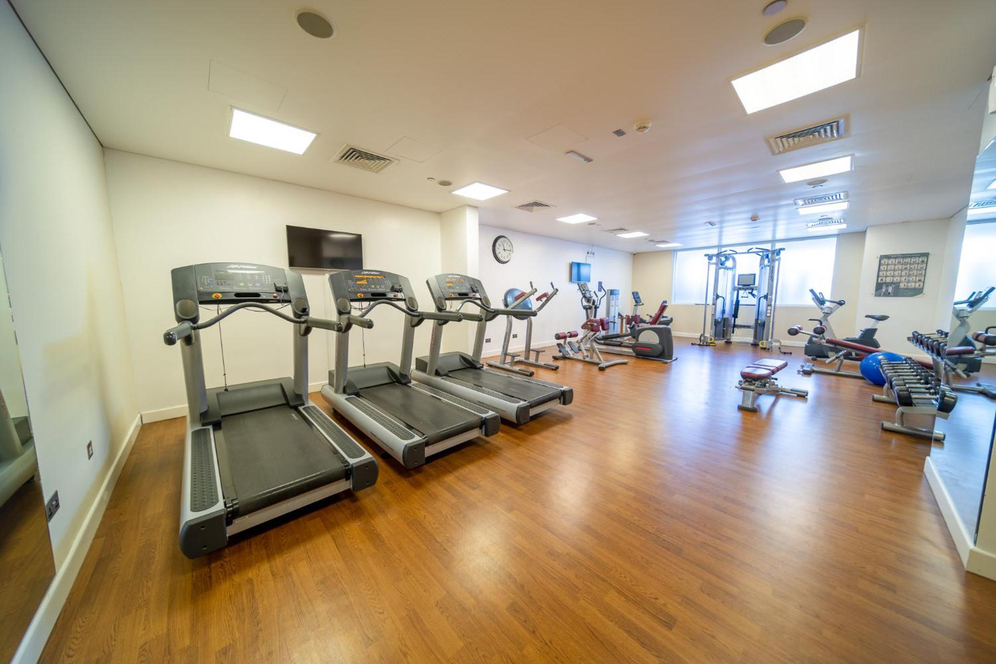 Premier Inn Abu Dhabi Airport Business Park Eksteriør bilde