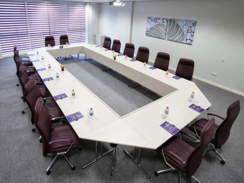 Premier Inn Abu Dhabi Airport Business Park Eksteriør bilde